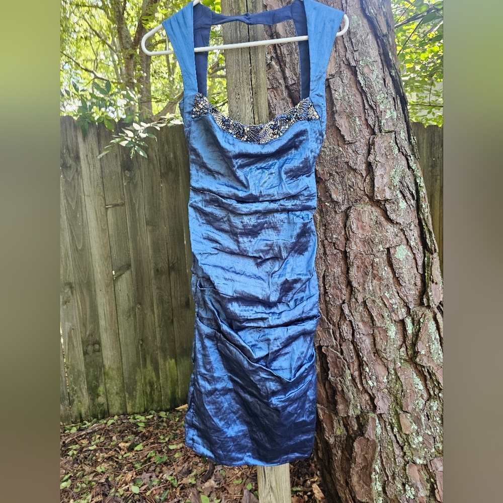 Nicole Miller Blue Sheath Cocktail Dress Ruched Fabric. Proudly Made In USA.